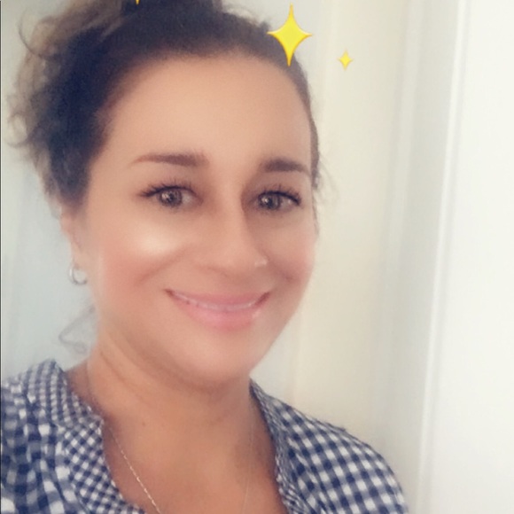 Meet your Posher, Iraida - Picture 1 of 1